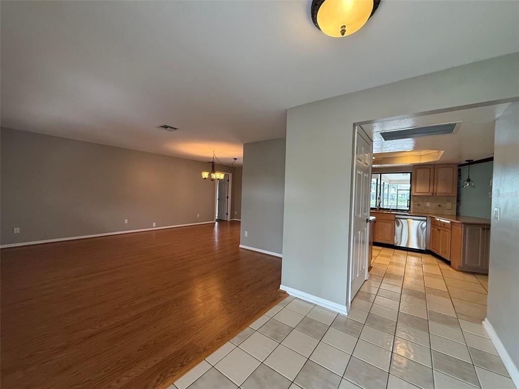 523 Toulouse Drive - Photo 2