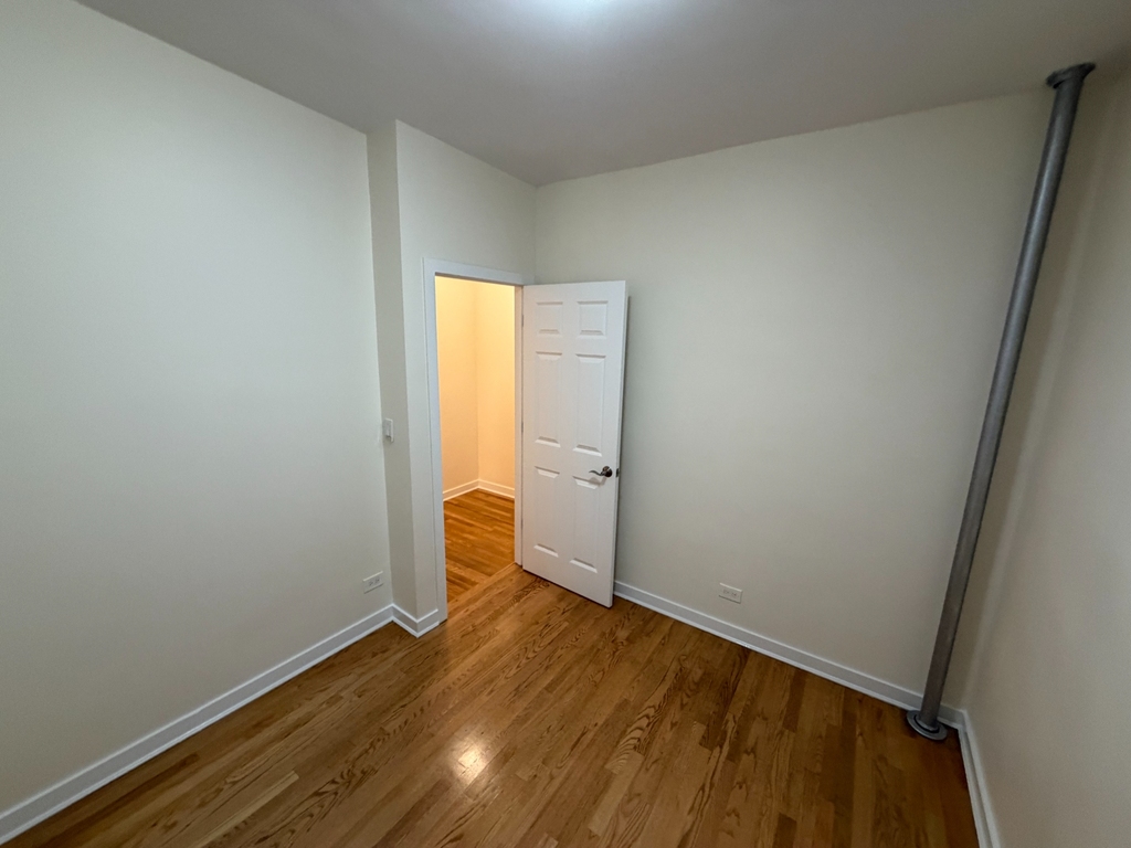 East 89th Street - Photo 3