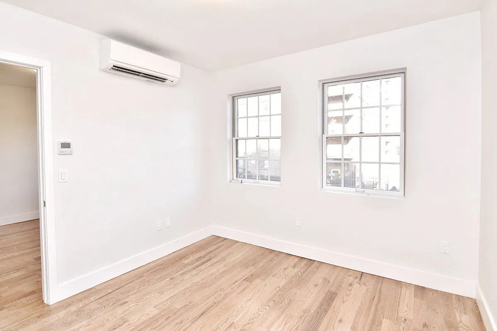 10 West 132nd Street - Photo 3