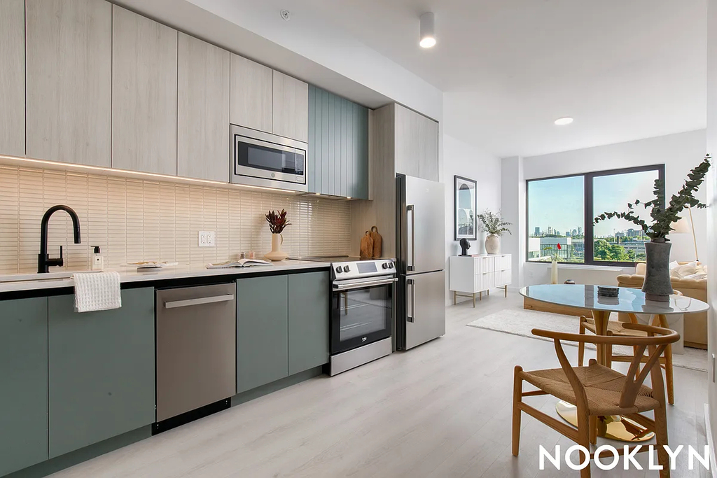 138 Bruckner Boulevard - Photo 6