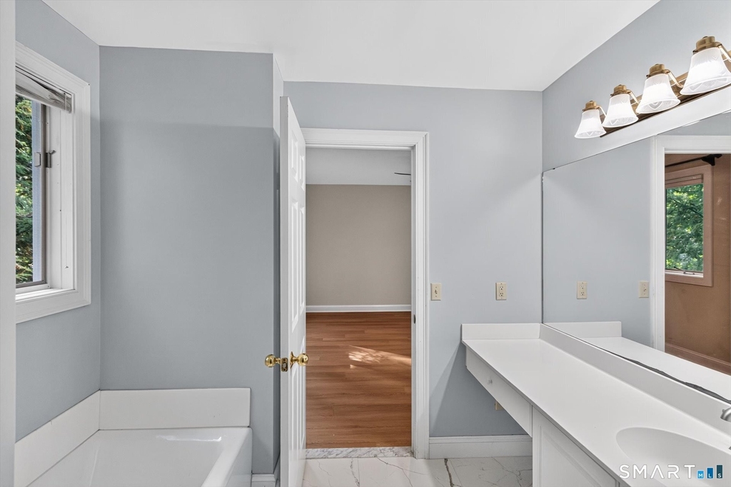 7 Essex Court - Photo 28