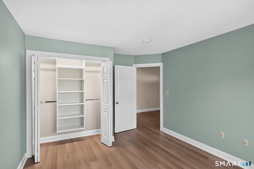 7 Essex Court - Photo 34