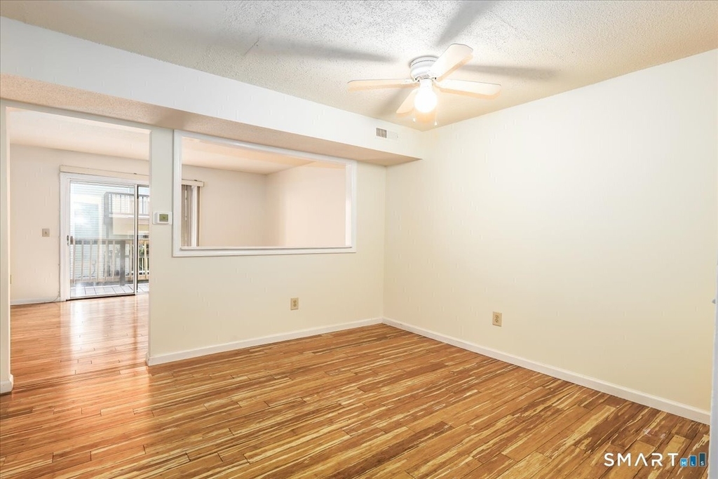 25 Padanaram Road - Photo 3