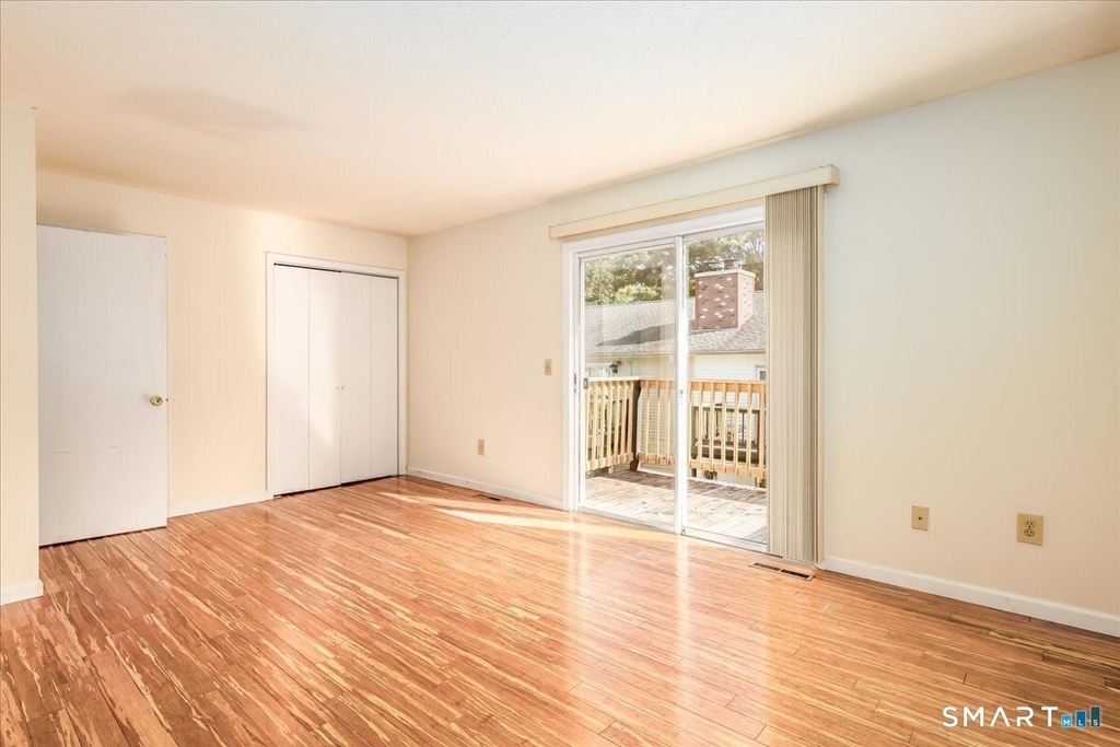25 Padanaram Road - Photo 6