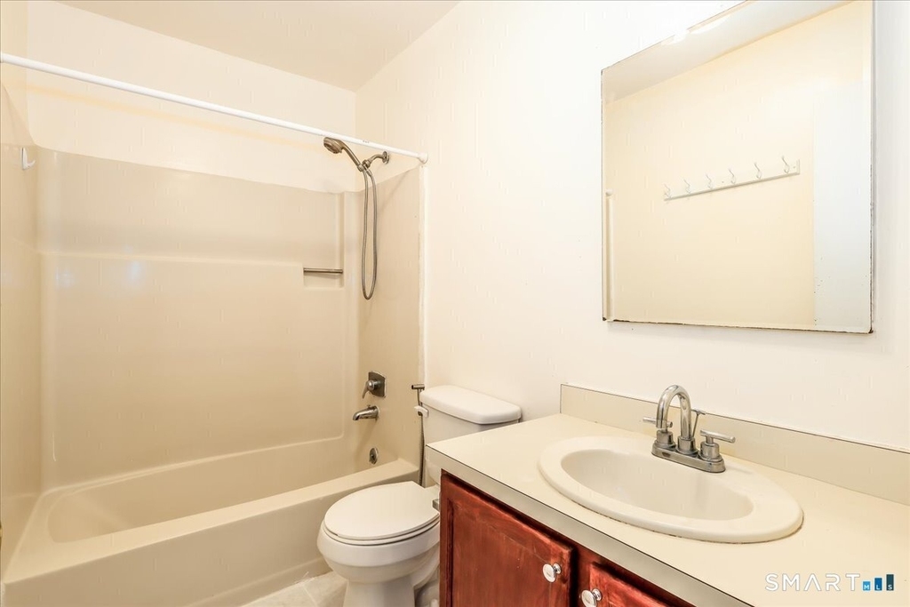 25 Padanaram Road - Photo 11