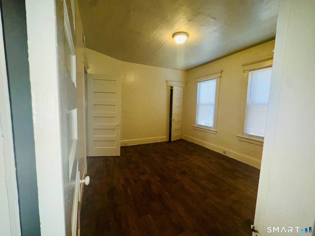 962 Howard Avenue - Photo 7