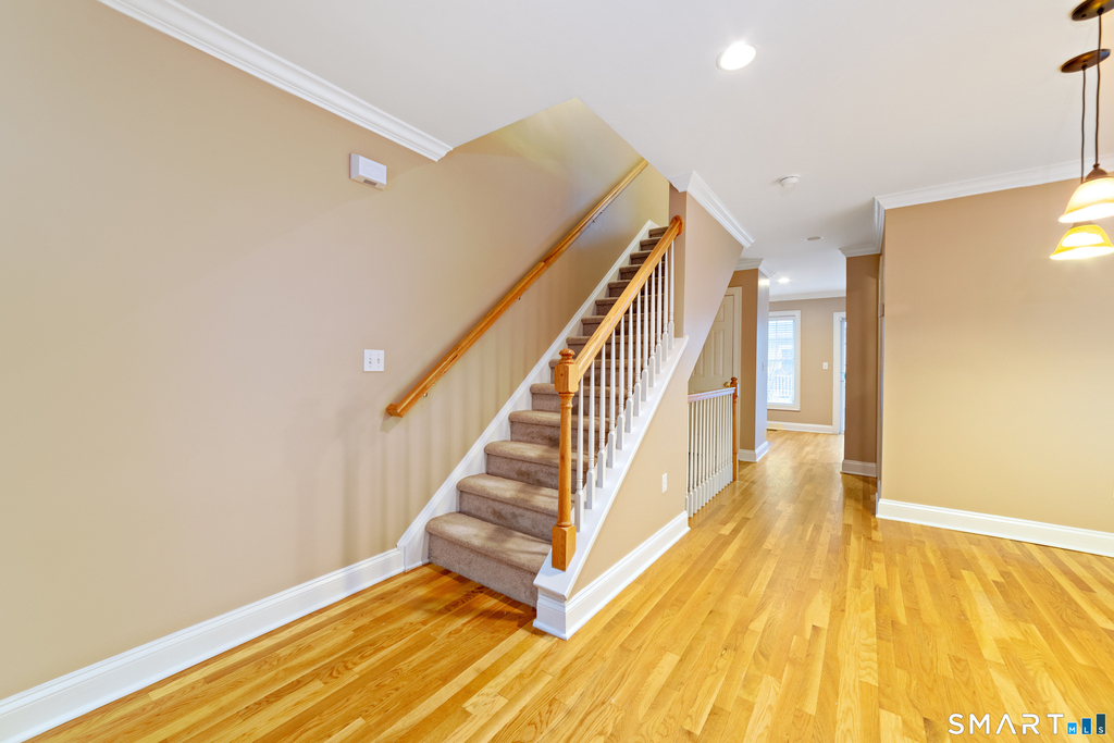 85 Camp Avenue - Photo 18