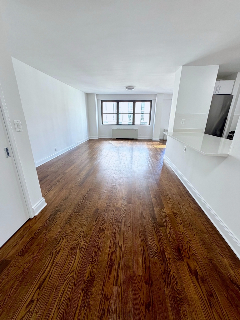  East 87 Street - Photo 1