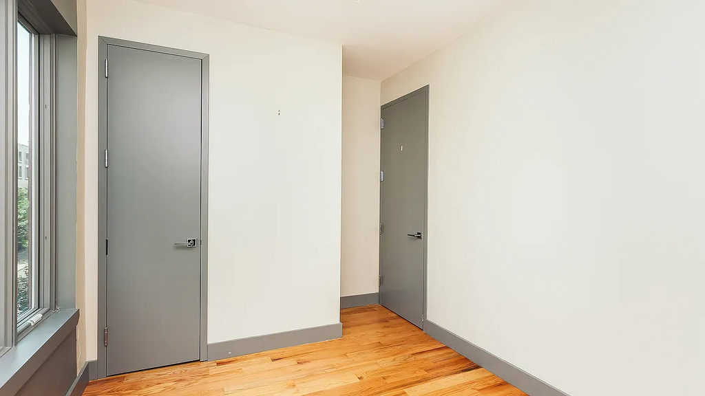 337 Melrose Street - Photo 5