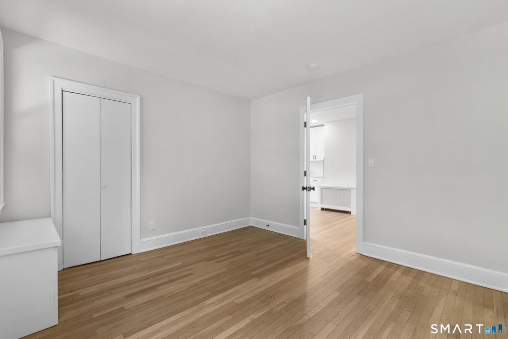 1070 Whitney Avenue - Photo 14