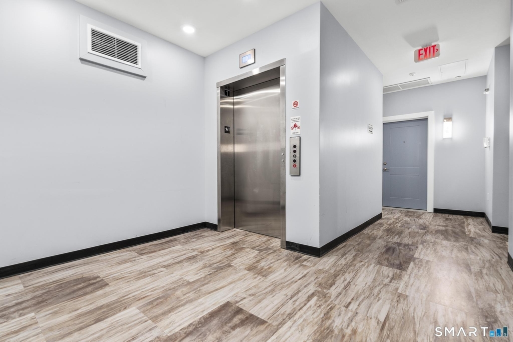 414 Mather Street - Photo 2