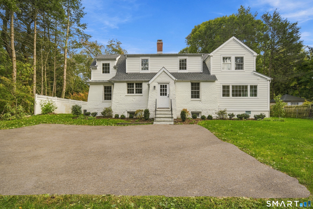 102 Newtown Turnpike - Photo 0