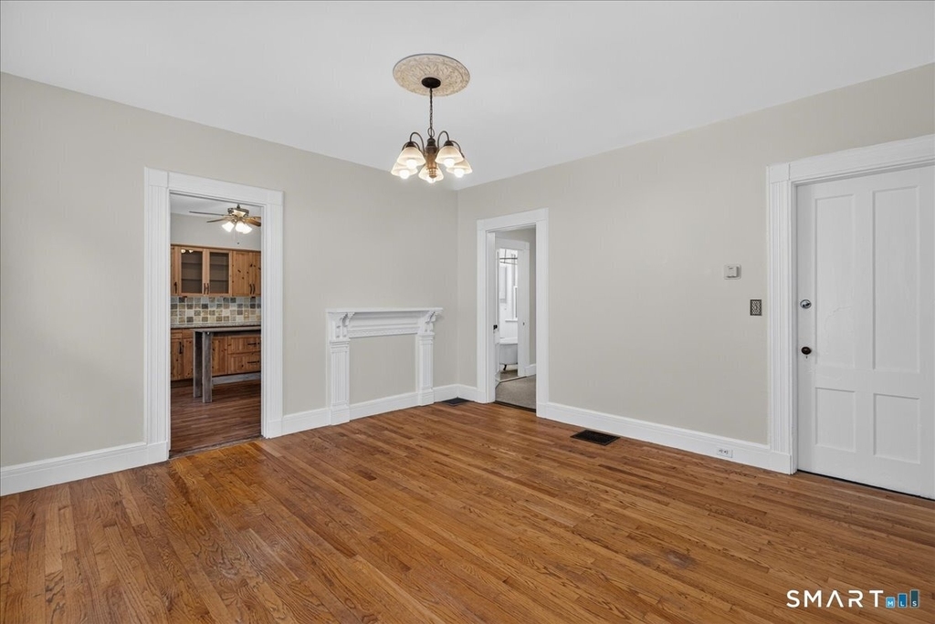 28 Edwards Street - Photo 4