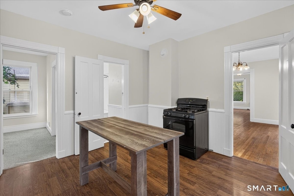 28 Edwards Street - Photo 9