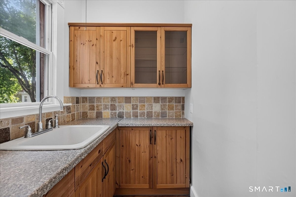 28 Edwards Street - Photo 12