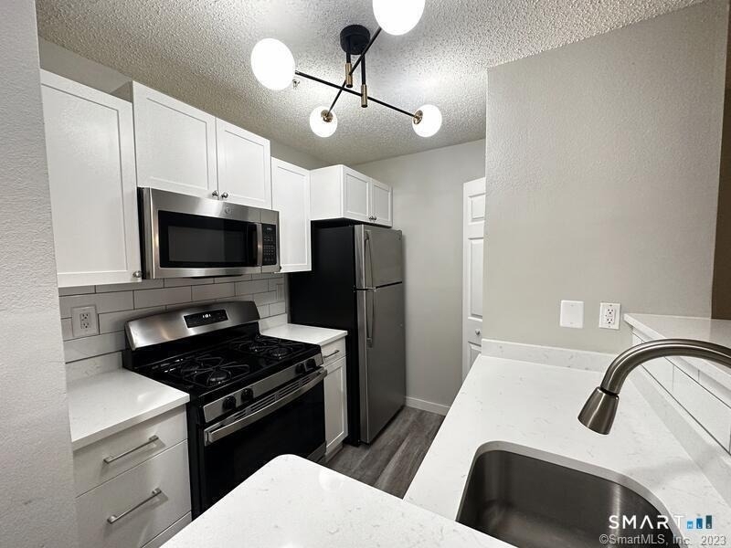 100 Glenbrook Road - Photo 1