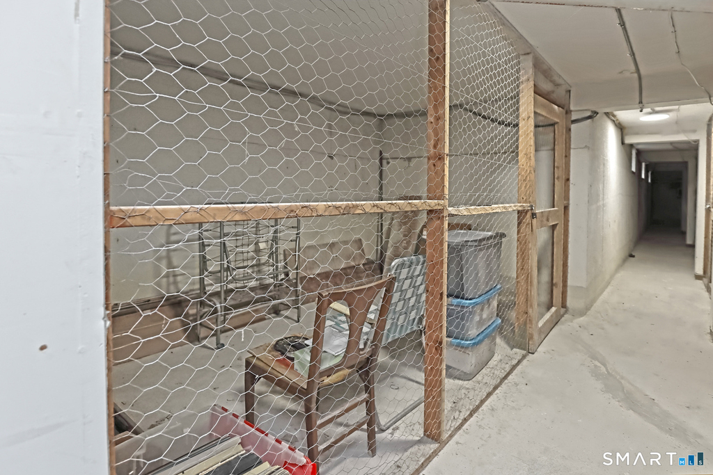 185 Melba Street - Photo 36