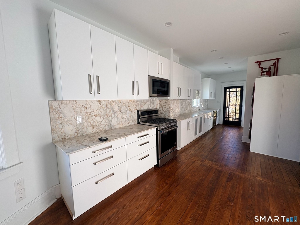 251 Mill Street - Photo 5