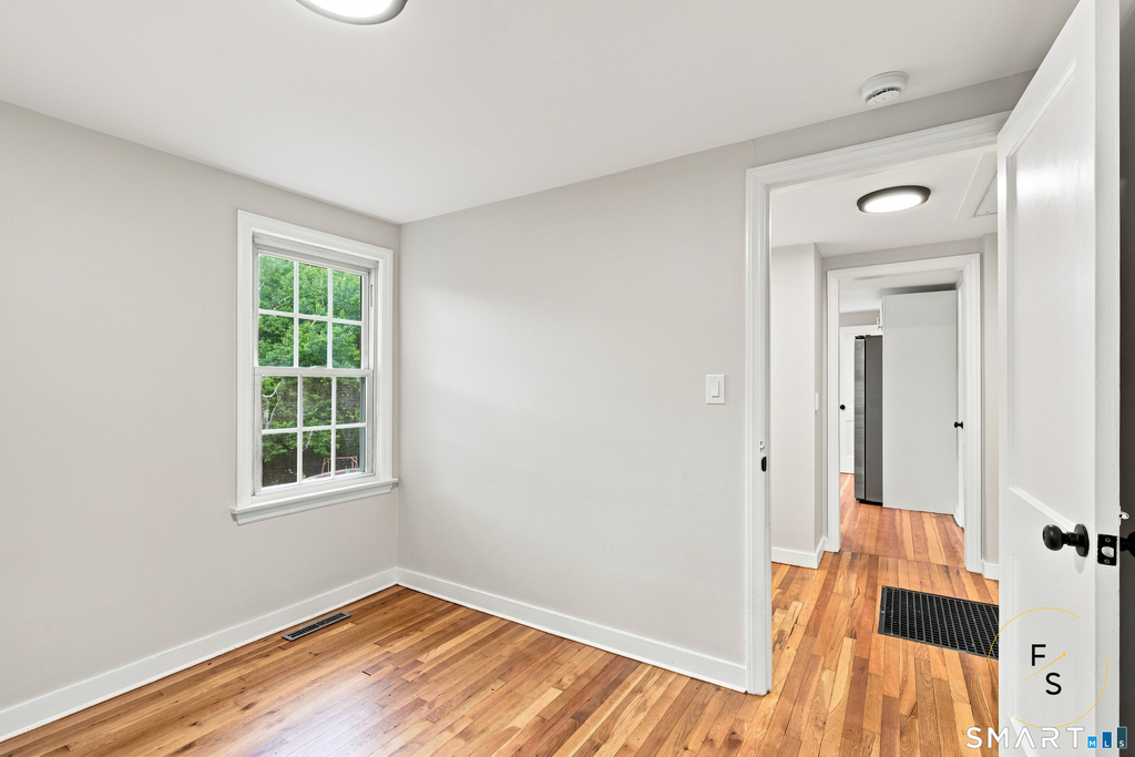 157 River Road - Photo 17