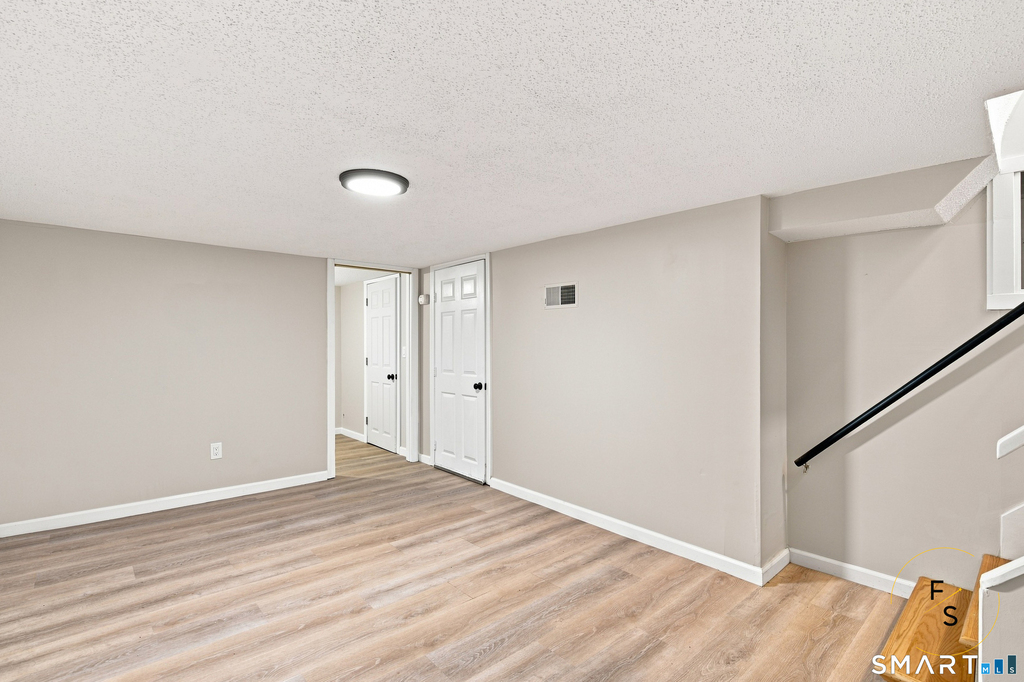 157 River Road - Photo 19
