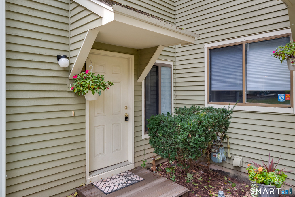 40 Foxon Hill Road - Photo 1
