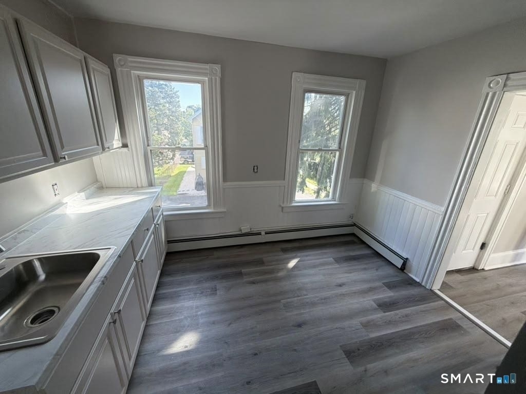 8 Bronson Street - Photo 4