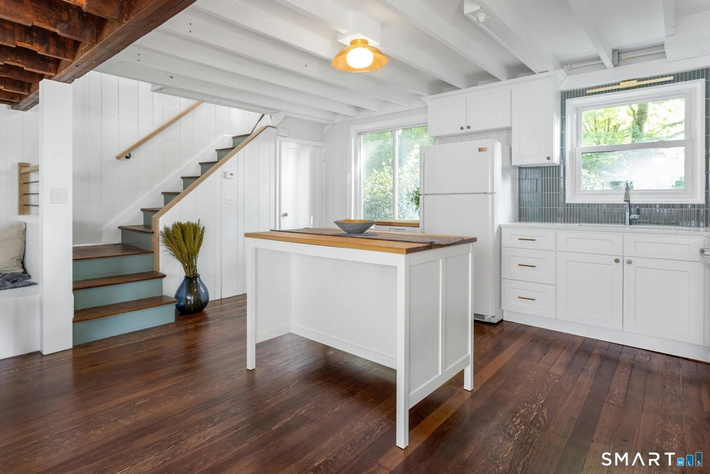 180 Ponus Avenue - Photo 9