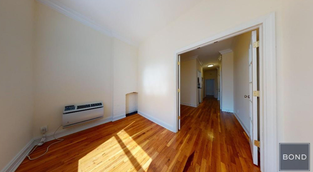 East 83rd Street - Photo 3