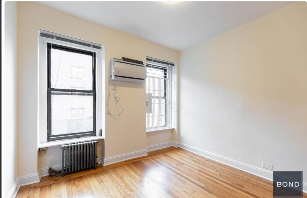 East  83rd Street - Photo 6
