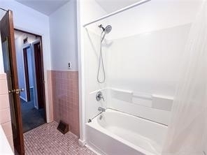 6 Logan Ave - Photo 17
