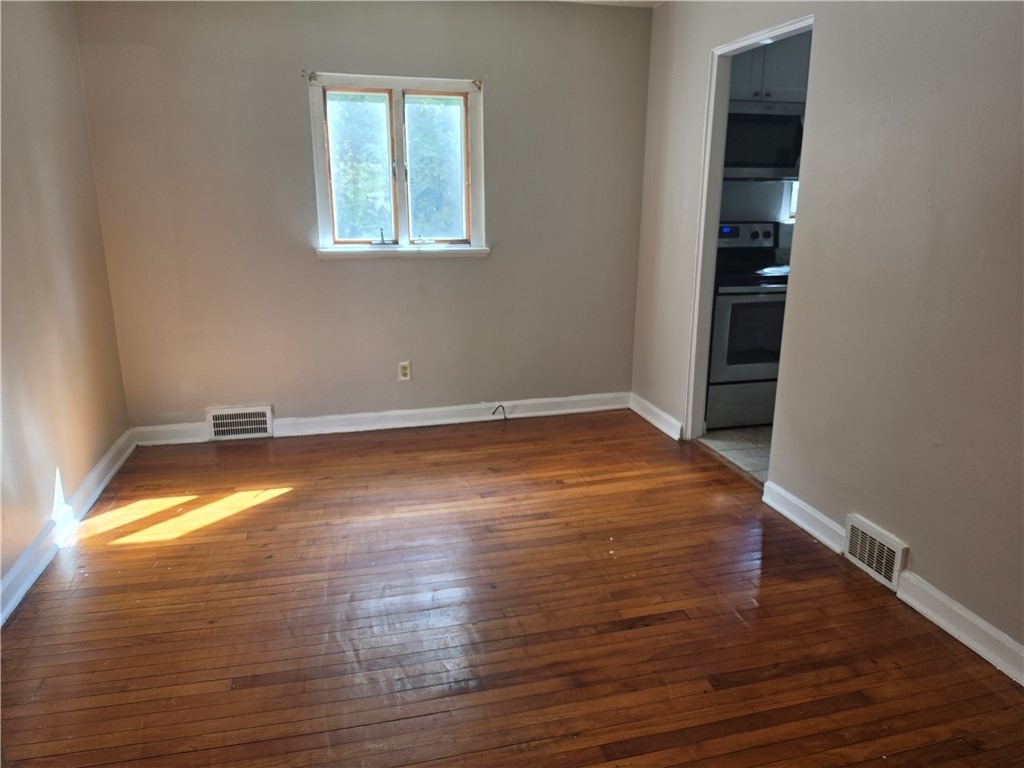 370 Anawanda Ave - Photo 3