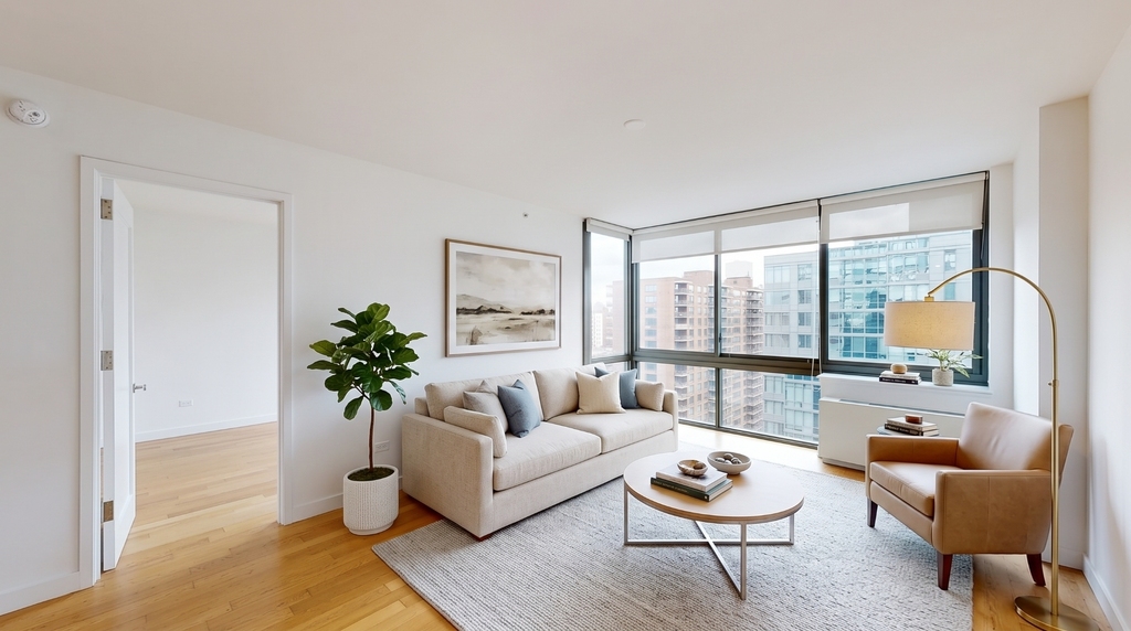 808 Columbus Avenue - Photo 0