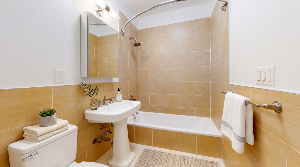 501 West 110th Street - Photo 7