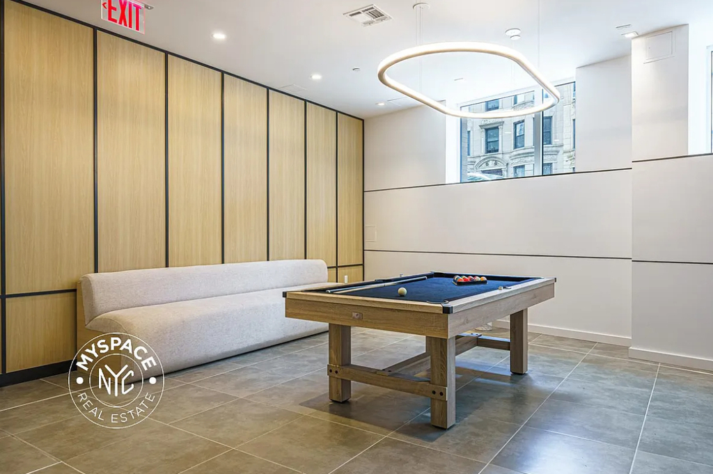 1499 Bedford Avenue - Photo 8