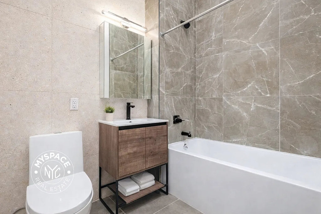 1499 Bedford Avenue - Photo 3