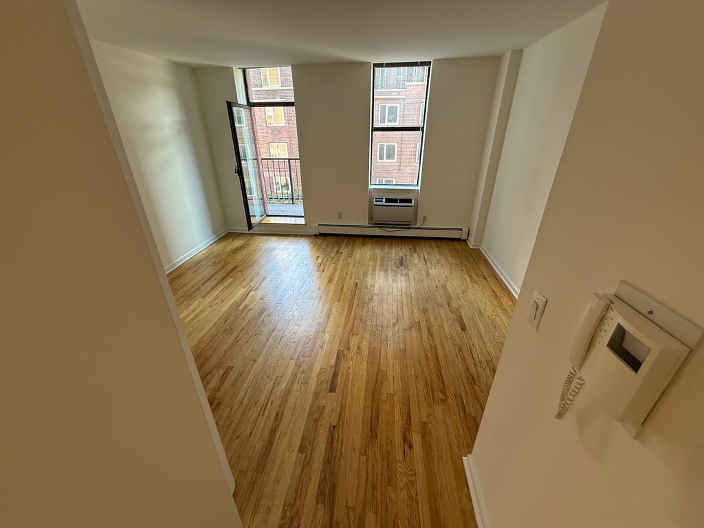 201 East 12th Street - Photo 0