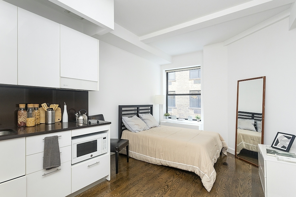 West 91st Street - Photo 0