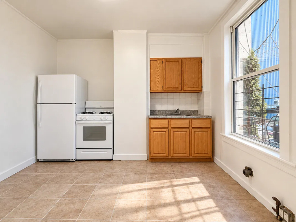 62 Steuben Street - Photo 2