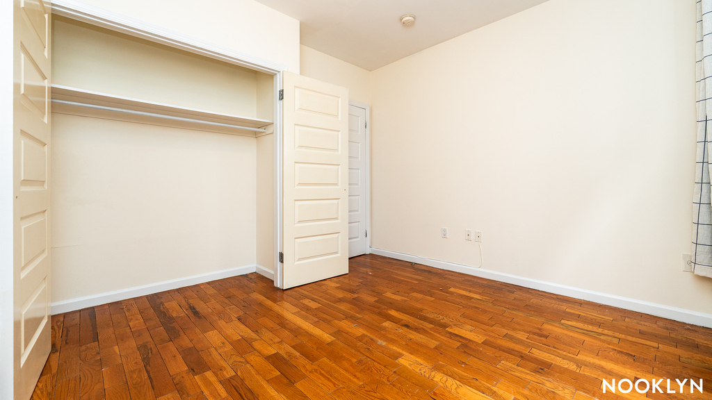 73 Pineapple St - Photo 4