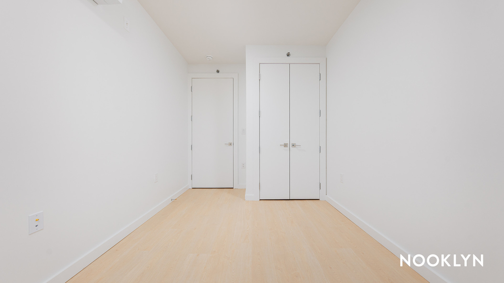 1499 Bedford Ave - Photo 16