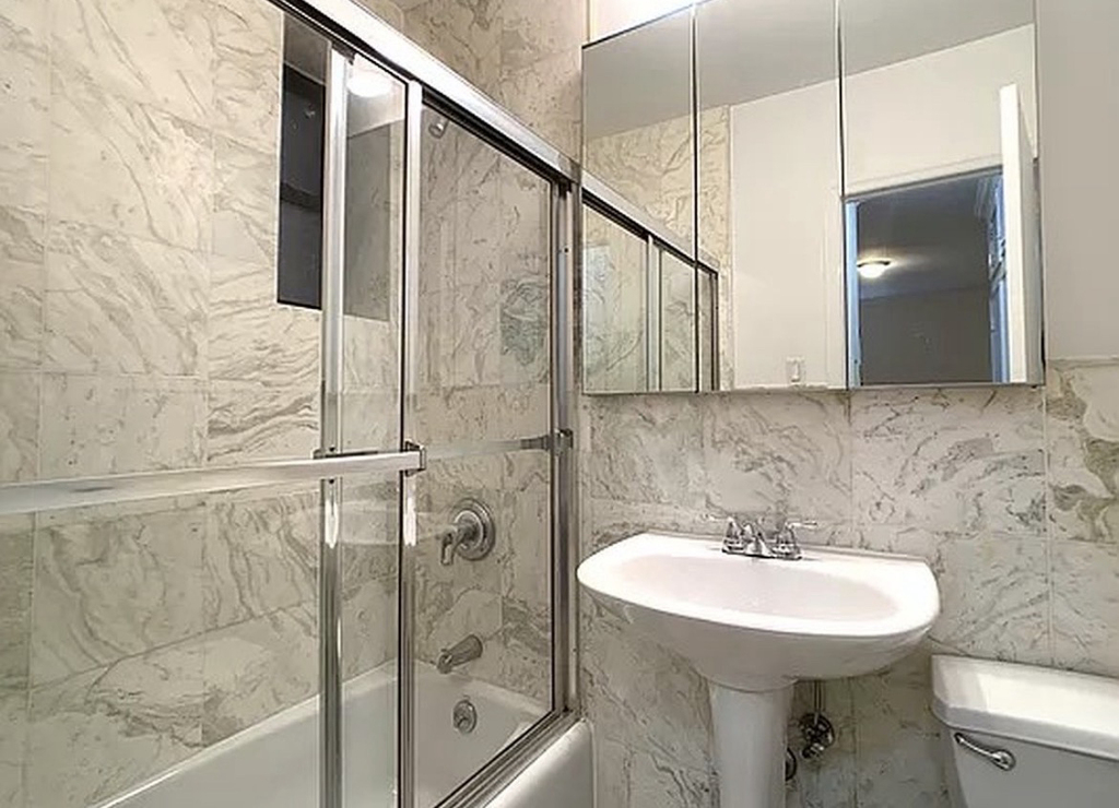 240 East 83rd Street - Photo 3