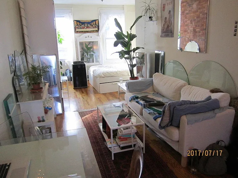 144 Suydam Street - Photo 0