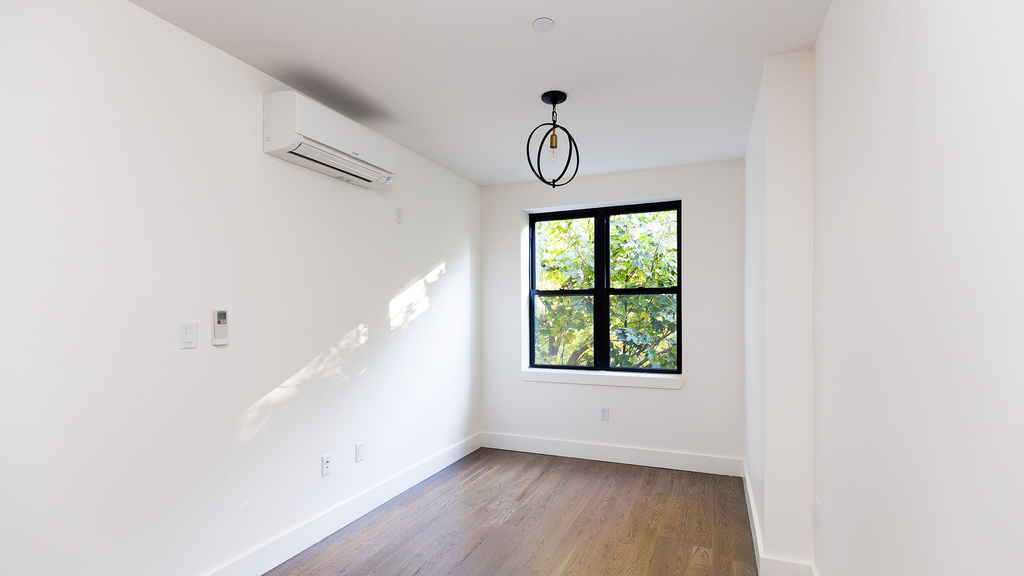 826 St Johns Pl - Photo 8