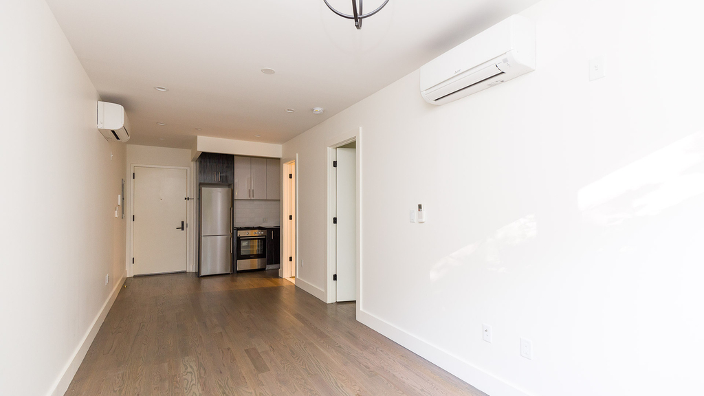 826 St Johns Pl - Photo 7