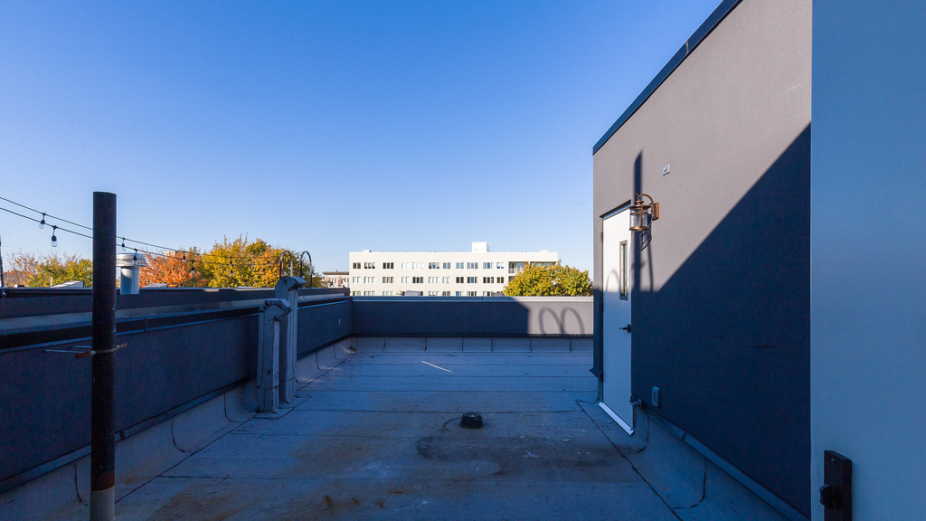 826 St Johns Pl - Photo 13