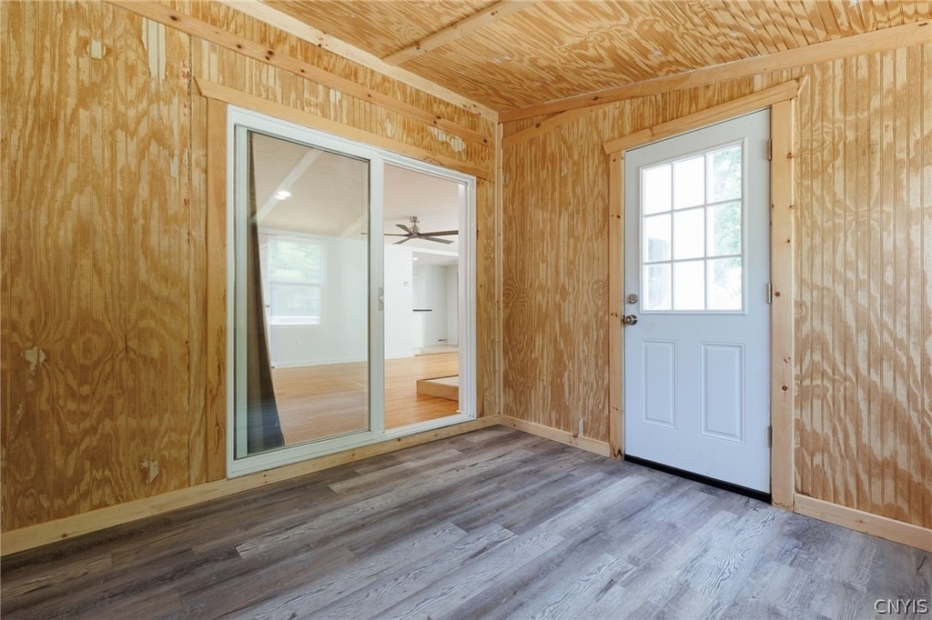 332 Butterfield Avenue - Photo 30