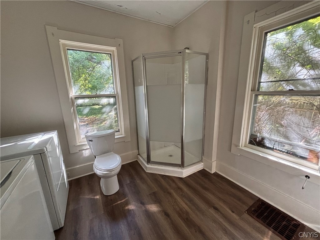 230 N Indiana Avenue - Photo 2