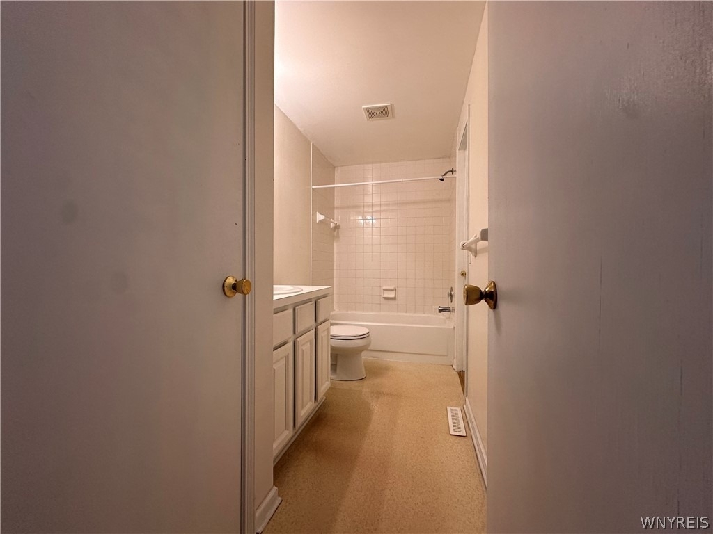 16 Hubbardston Place - Photo 14
