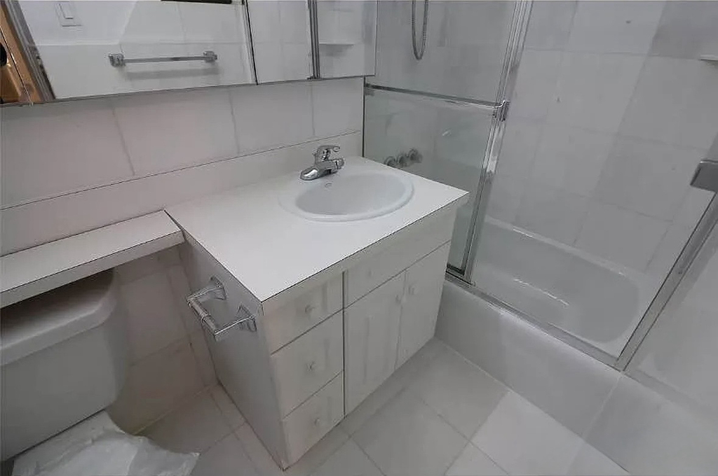 148 West 68th Street - Photo 3