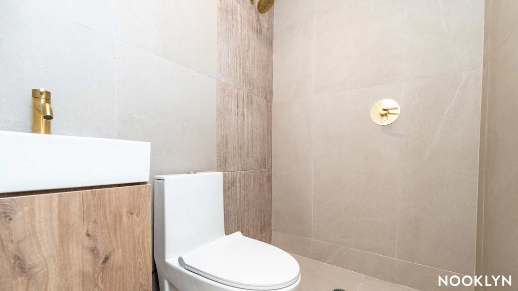 1584 Fulton St - Photo 14